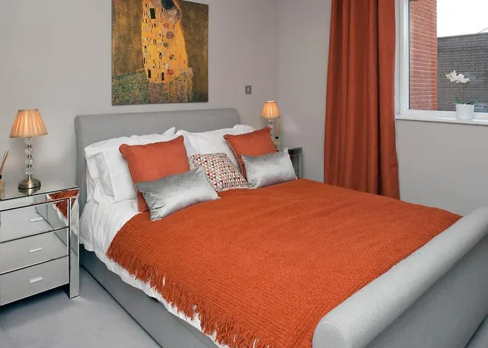 Deluxe Townhouse Next To Cabot Circus