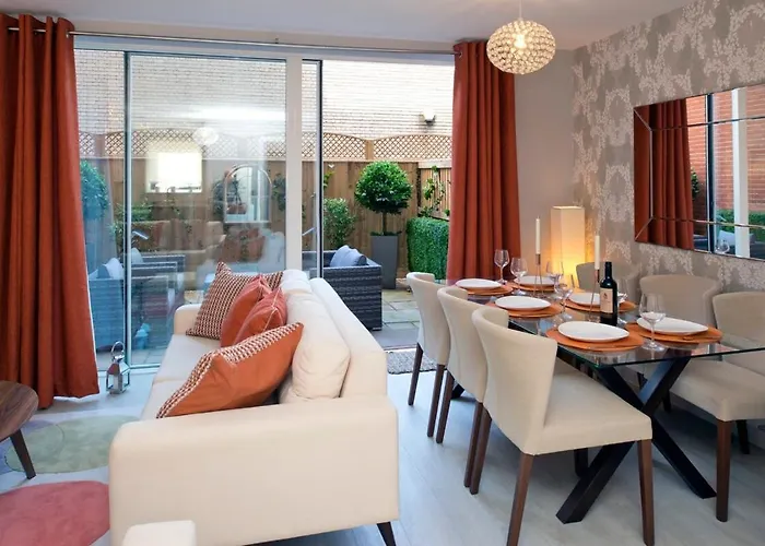 Deluxe Townhouse Next To Cabot Circus